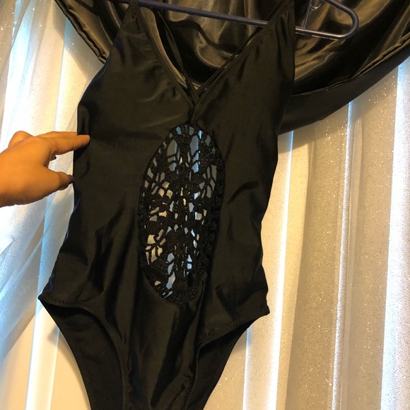 Crochet Panel One Piece Swimsuit - Picture 4 of 5